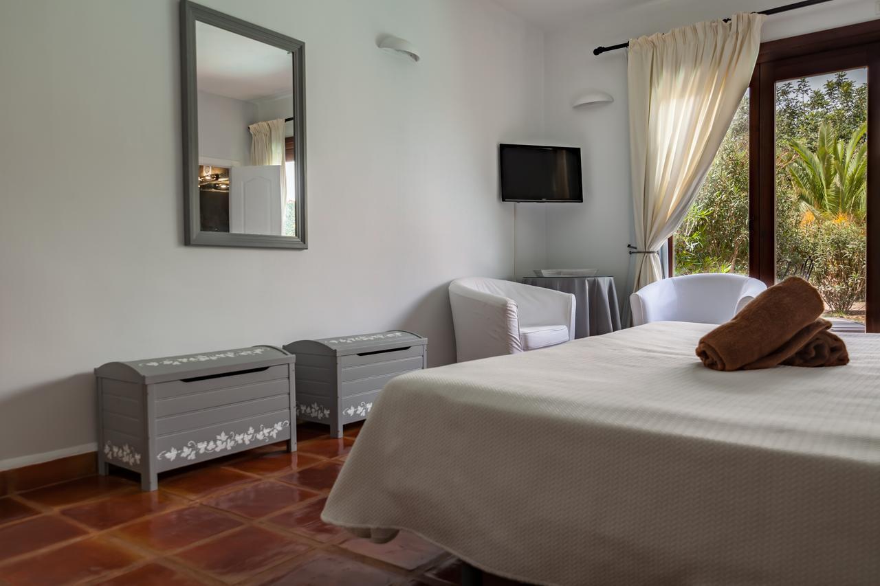 Hotel Es Lloquet (Adults Only) 캄포스 외부 사진